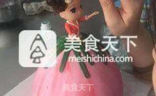 【两款芭比蛋糕】的做法步骤:13