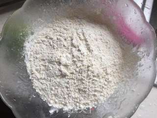 榆钱鸡蛋饼的做法步骤:2