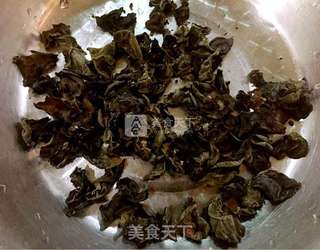 脆脆双耳的做法步骤：1