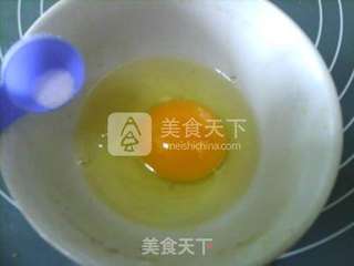 葱花鸡蛋全麦三明治的做法步骤:2