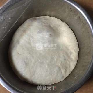 牛奶排包的做法步骤：1