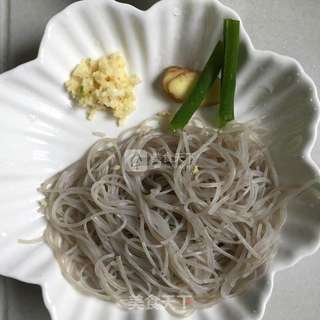 肉末粉丝的做法步骤:2