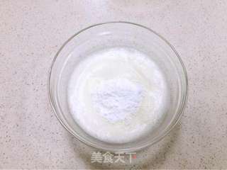 美人教你/8寸中空戚风蛋糕的做法步骤:6
