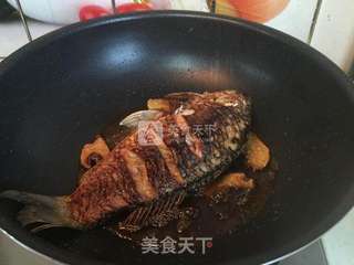 葱烤鲫鱼的做法步骤:7