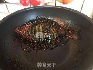 葱烤鲫鱼的做法步骤:17