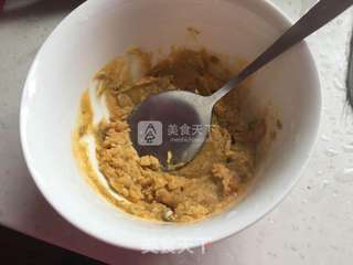咸蛋黄肉松青团的做法步骤:3
