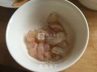 上汤豌豆苗的做法步骤：1