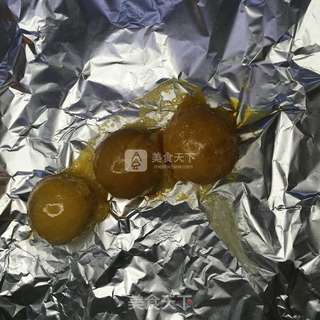 杏花楼咸蛋黄肉松青团的做法步骤:2