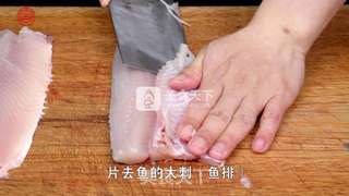 开味爽口的【酸菜鱼片】制作详解的做法步骤：2