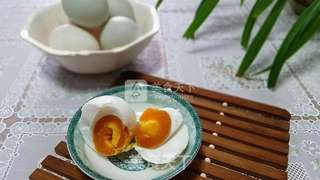 腌鸭蛋的做法步骤:6
