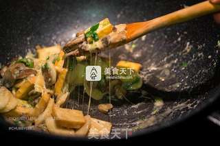 黑松露芝士炒年糕 Black Truffle Cheesy Rice Cake的做法步骤:10