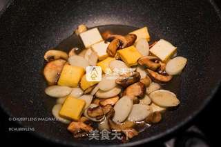黑松露芝士炒年糕 Black Truffle Cheesy Rice Cake的做法步骤:6
