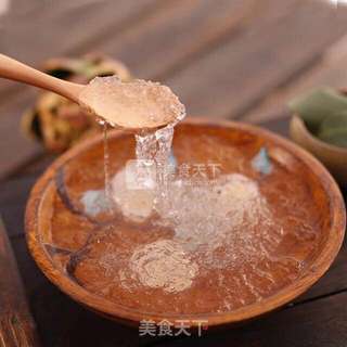 雪燕桃花泪 雪燕粥的做法步骤:2