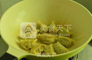 韭菜煎饺的做法步骤:11