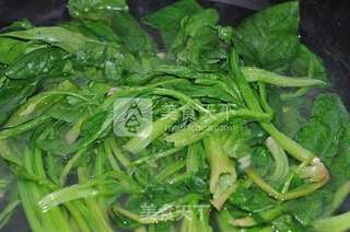 海虹拌菠菜的做法步骤:2