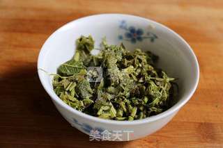 香椿海米饭团的做法步骤:3