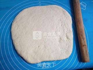 千岛酱菠萝披萨的做法步骤:5