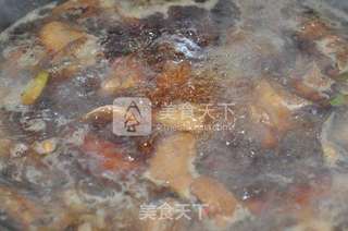 香菇春笋炖鸡块的做法步骤:10