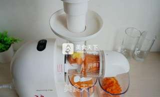 菠萝胡萝卜汁的做法步骤:4