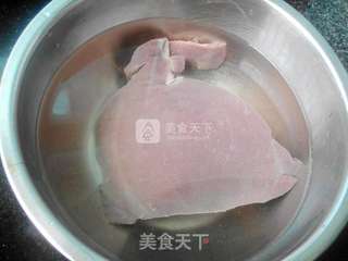 胡萝卜炒猪肝的做法步骤:2