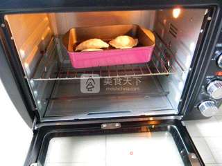 烤韭菜盒子的做法步骤:6