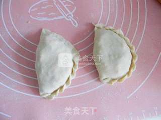 烤韭菜盒子的做法步骤:4