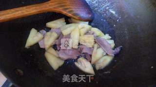 菠萝炒肉的做法步骤:3
