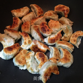 韭菜煎饺的做法步骤:11