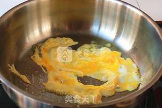 韭菜炒小米饭的做法步骤:7