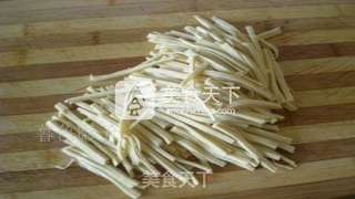 韭菜炒干豆腐的做法步骤:2