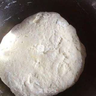 韭菜鸡蛋水饺的做法步骤:2