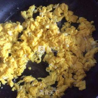 韭菜鸡蛋水饺的做法步骤:7