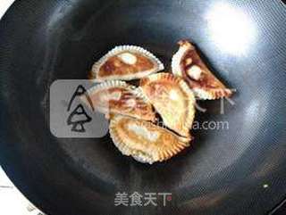 发面韭菜盒子的做法步骤:8