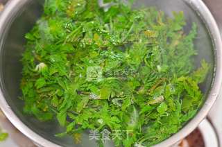 荠菜拌花菇的做法步骤:2