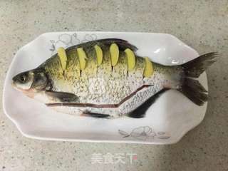 清蒸武昌鱼的做法步骤:2