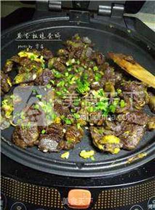 【即是小吃又是菜】葱香粗粮蛋饼的做法步骤:12