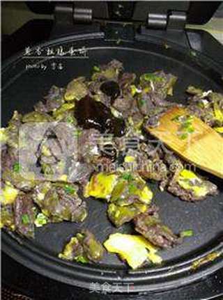 【即是小吃又是菜】葱香粗粮蛋饼的做法步骤:11