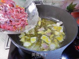 冬笋炒牛肉的做法步骤:5