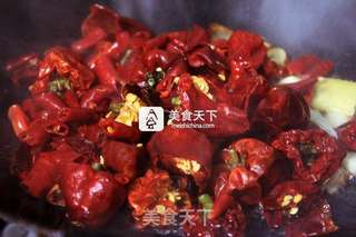 炎阳似火辣子鸡的做法步骤:12