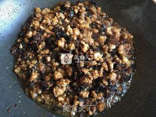 梅干菜饼的做法步骤:5