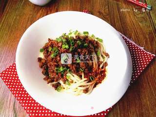 肉臊子面的做法步骤:10