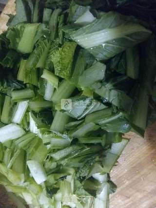 小白菜馅水饺的做法步骤:2