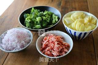 西兰花培根奶油浓汤的做法步骤:4