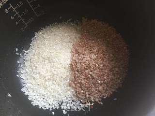 咸肉杂粮菜饭的做法步骤：2