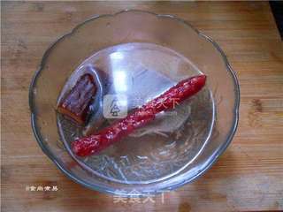 三拼腊味煲仔饭的做法步骤:6