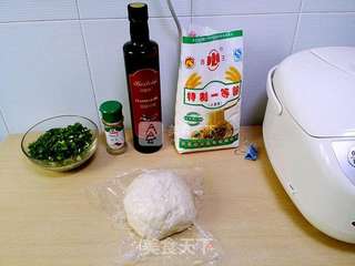 秘制葱油饼的做法步骤:2