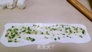秘制葱油饼的做法步骤:4