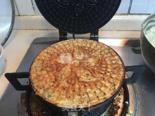 黑芝麻蛋卷的做法步骤:9