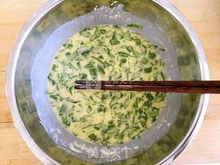 油菜鸡蛋饼的做法步骤:3