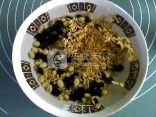红枣燕麦二豆豆浆的做法步骤:3